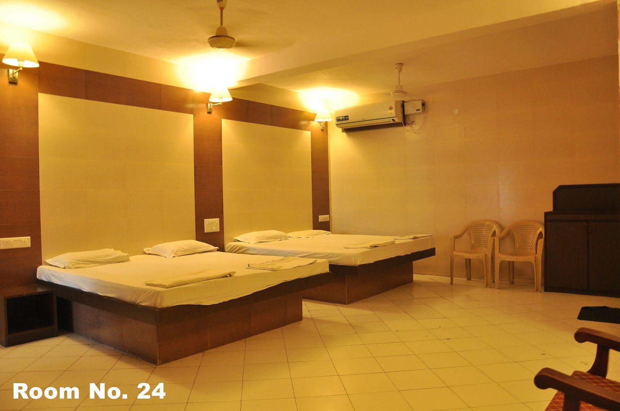 Hotel Golden Deluxe Dzsaipur Kültér fotó