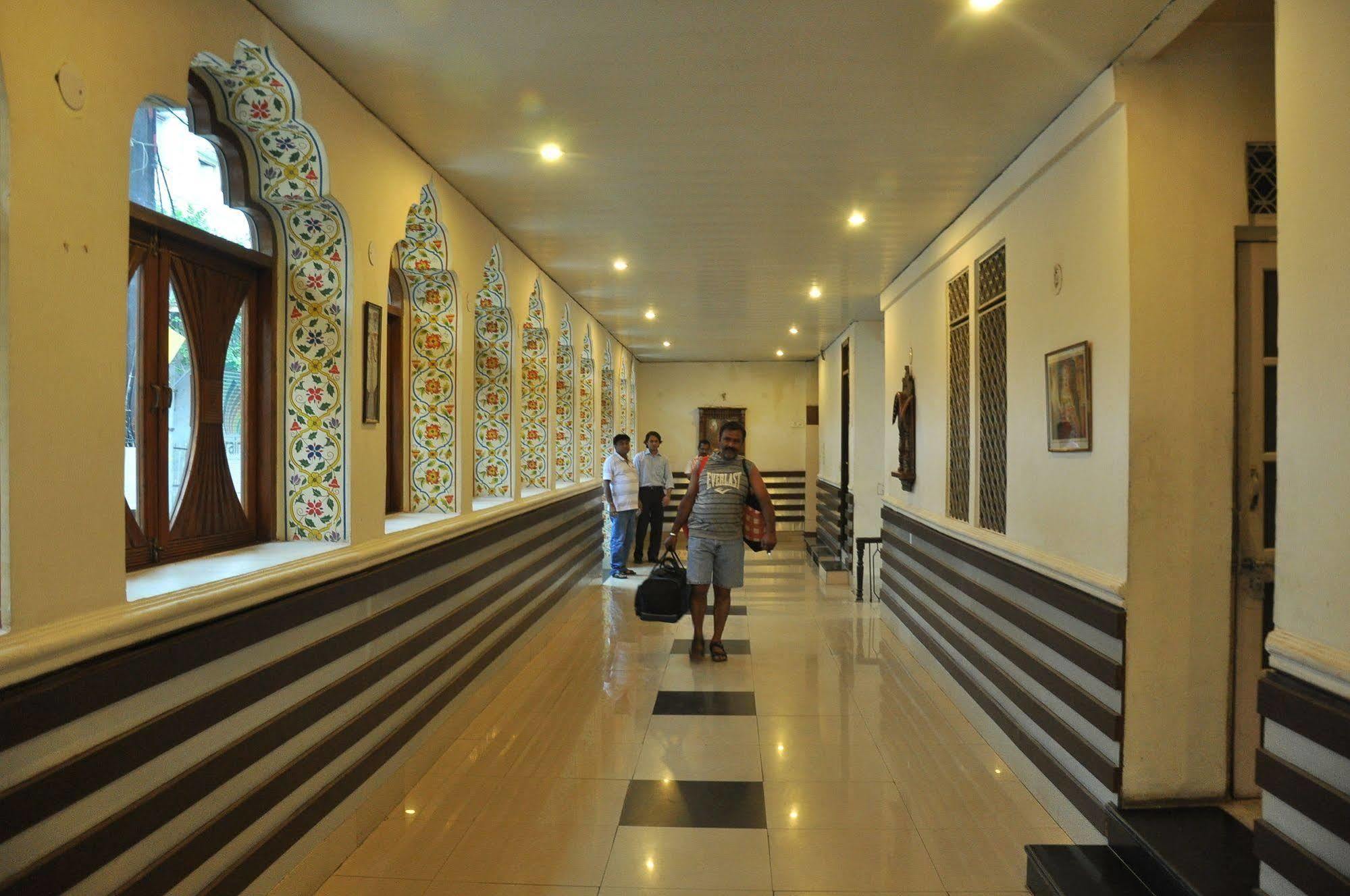 Hotel Golden Deluxe Dzsaipur Kültér fotó
